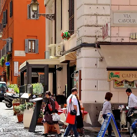 Daire Cozy Fabia 300 Mt From Colosseum Roma